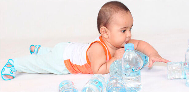Чи потрібно новонародженому давати пити воду