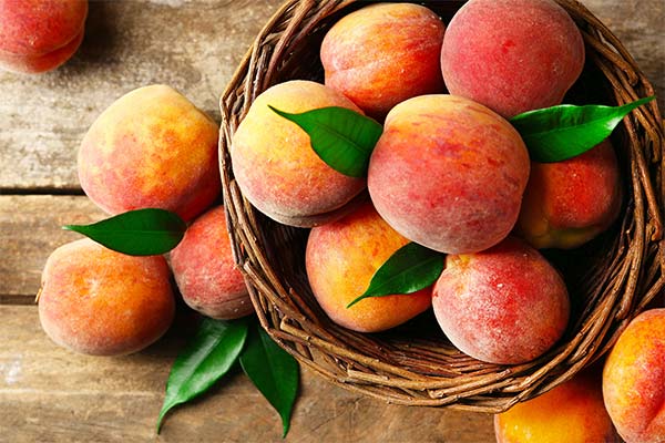 Сонник персики: до чого сняться і що означають сни про персики