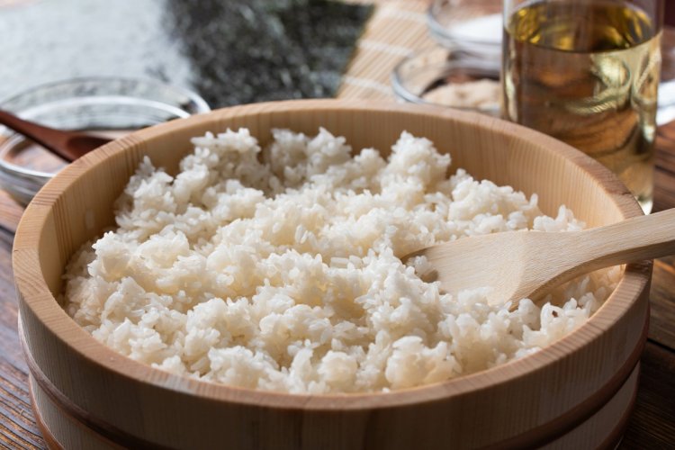 12 найкращих рецептів заправки для рису на суші та роли