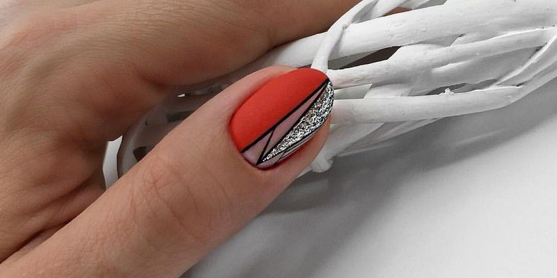 Манікюр на овальні нігті 2024 – модні ідеї дизайну з фото